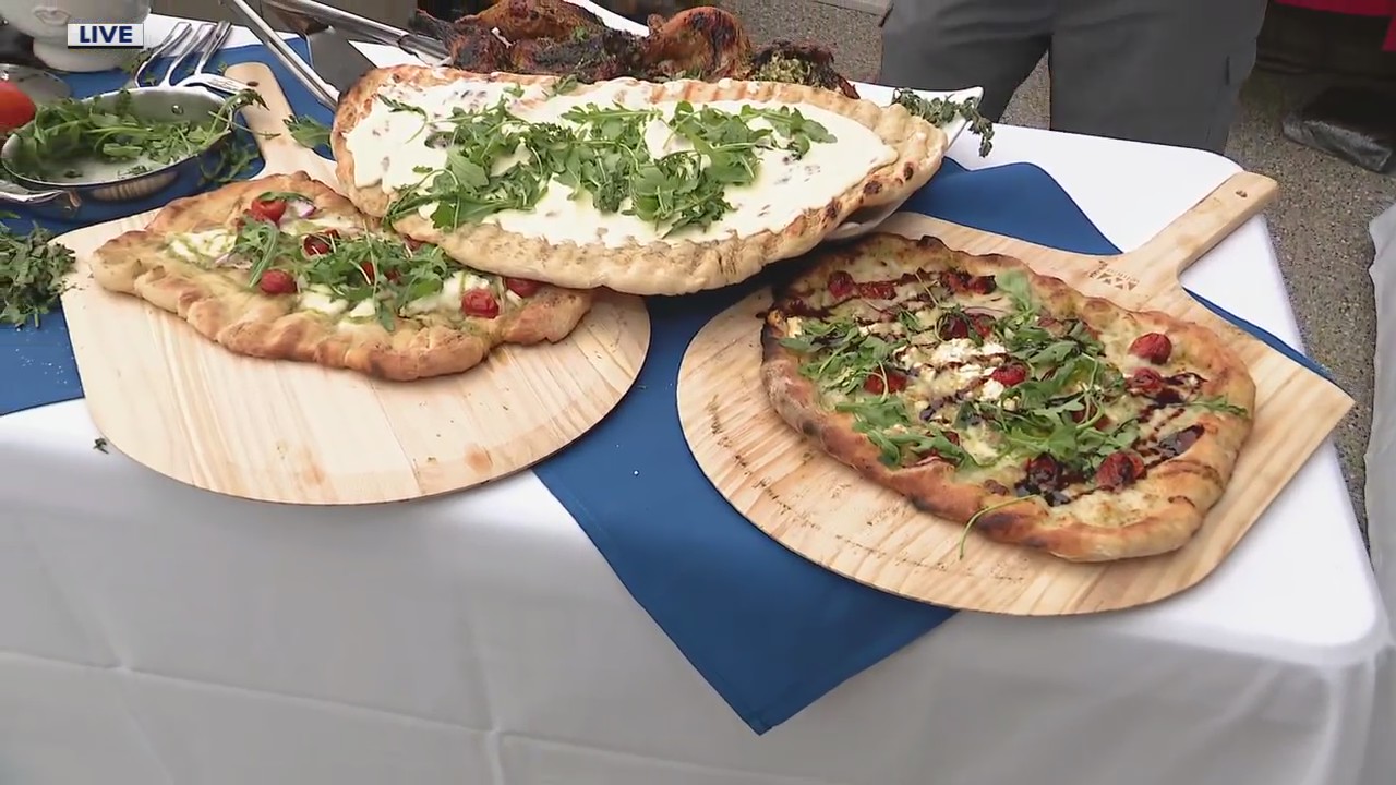 Flatbread pizza with Chef Bobby