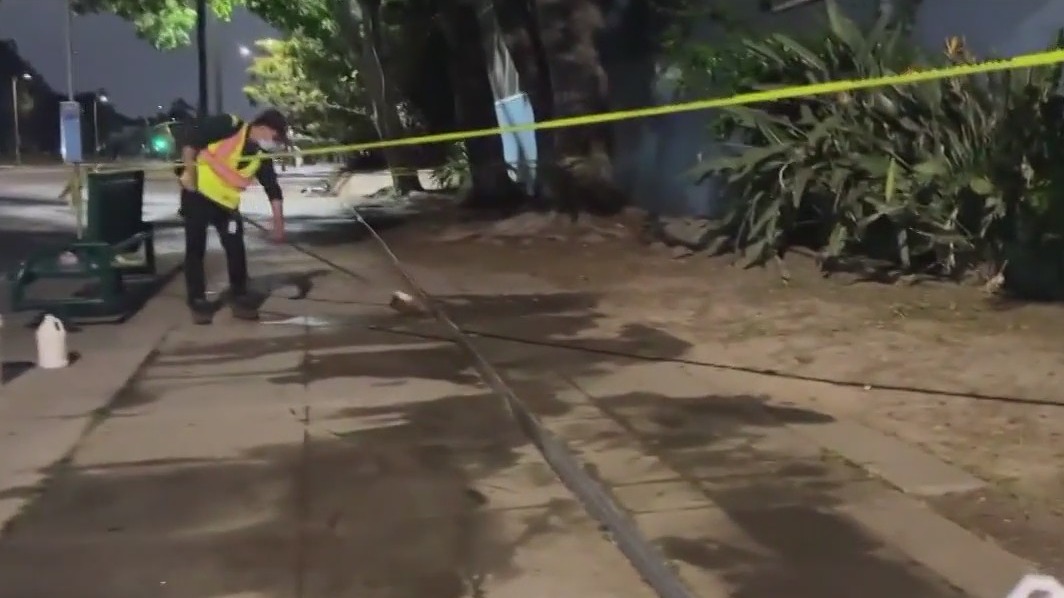 2 teens stabbed near LA High School