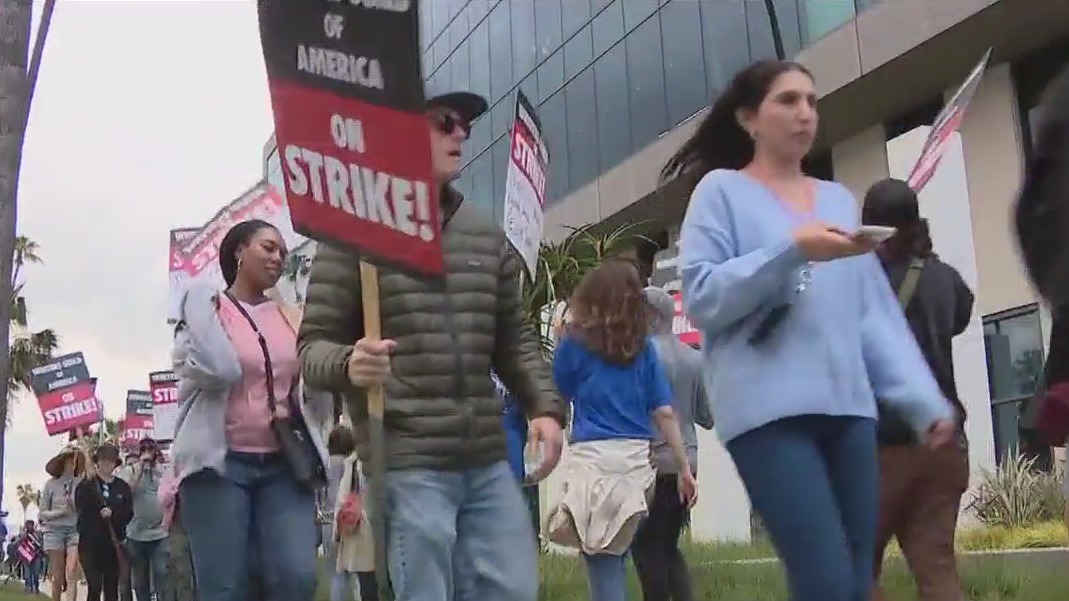 AI becoming growing concern for striking Hollywood writers