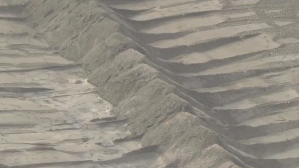 Seal Beach bracing for flooding