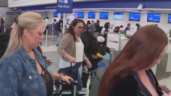 LAX holiday rush kicks off day early