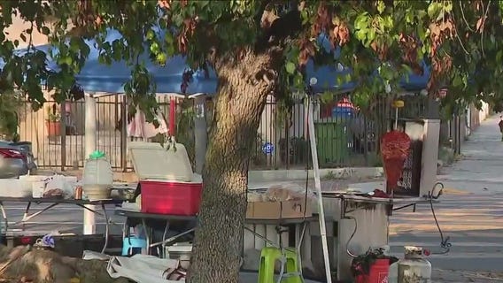 Taco stand robbery under investigation