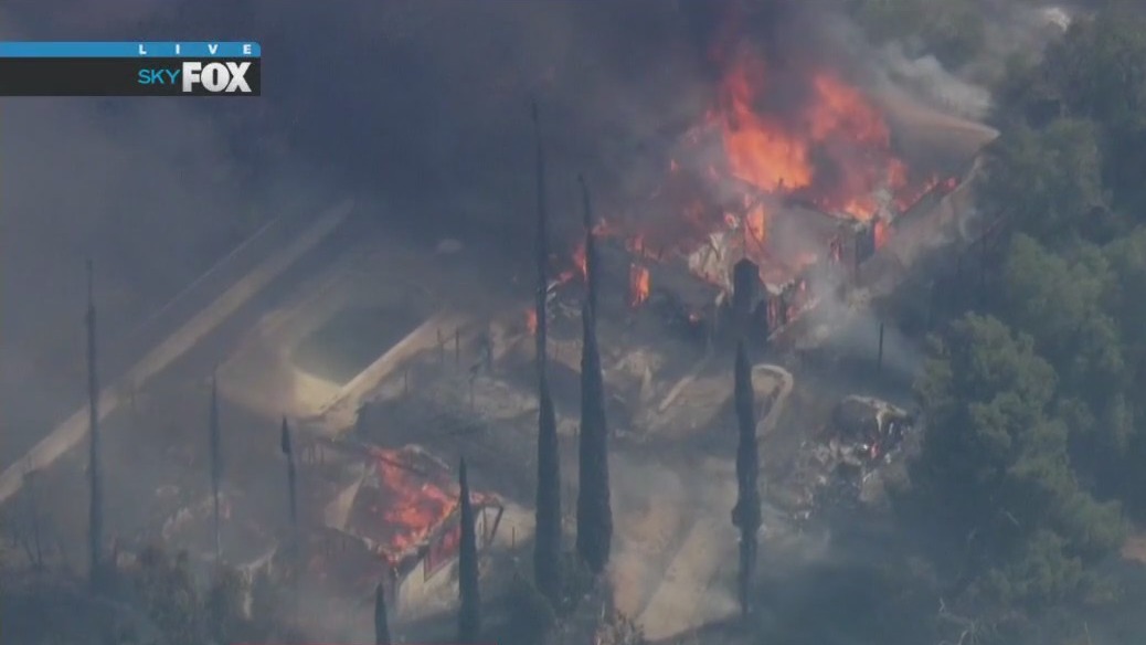 Fire in Perris destroys buildings, homes