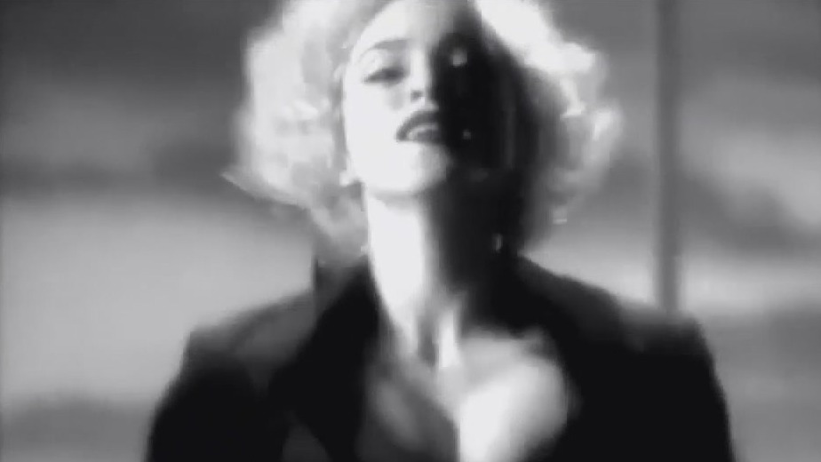 Madonna rushed to hospital after health scare