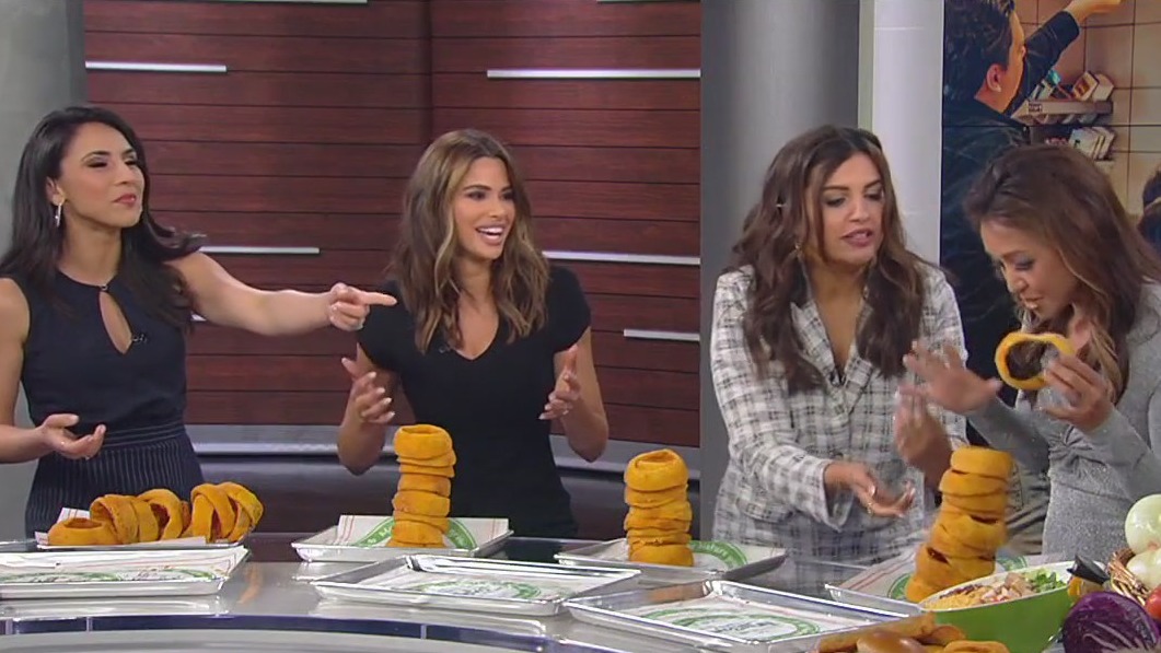 Onion ring stacking with Farmer Boys