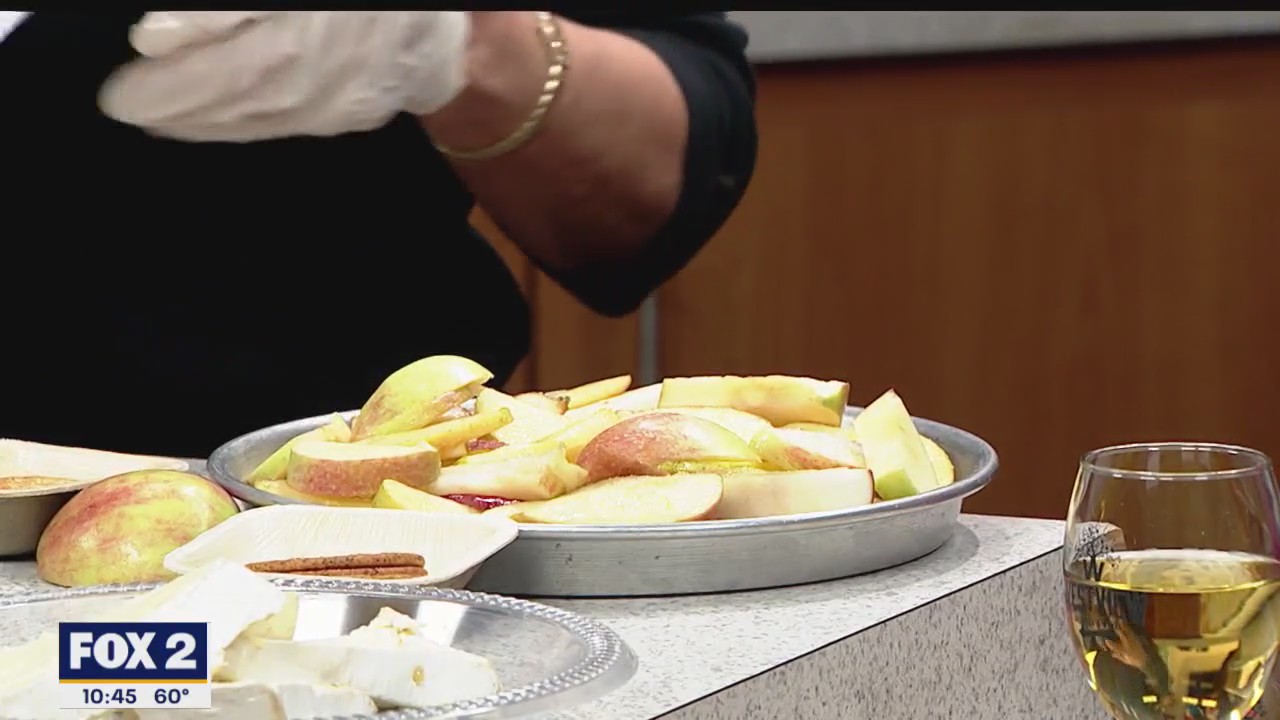 Baking Apple Crisp Brie