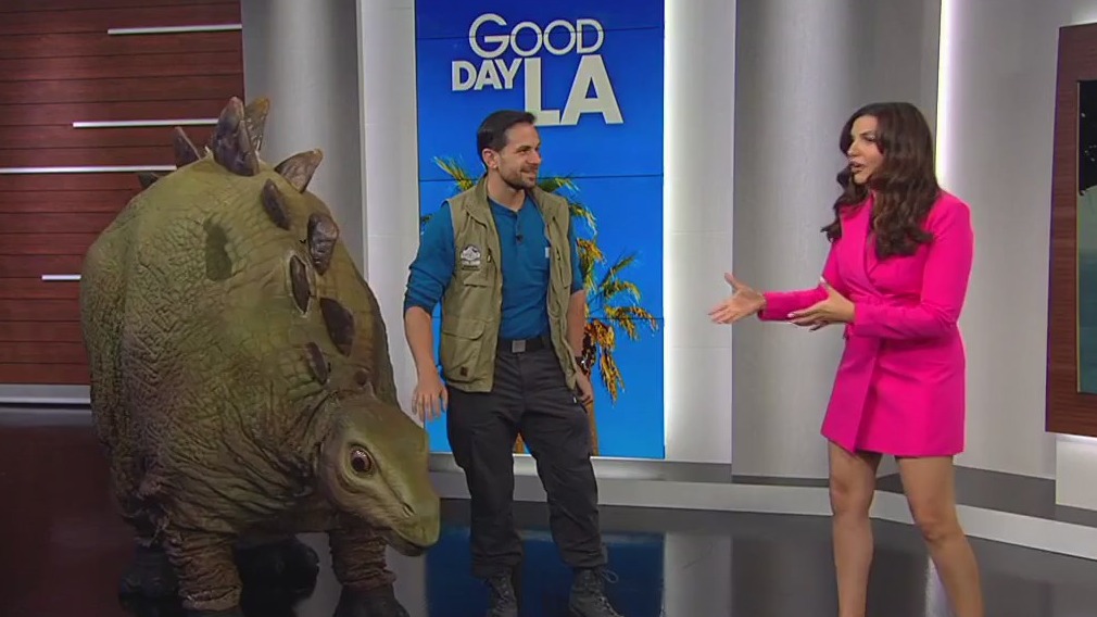 Dinosaurs take over Good Day LA
