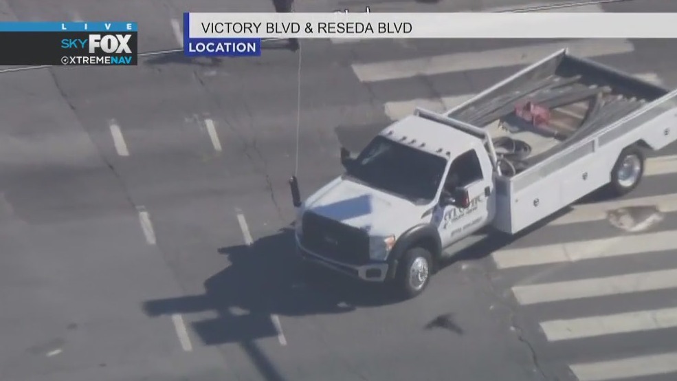 Pursuit continues despite bald tire