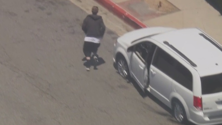 Pursuit suspect bails car, steals another