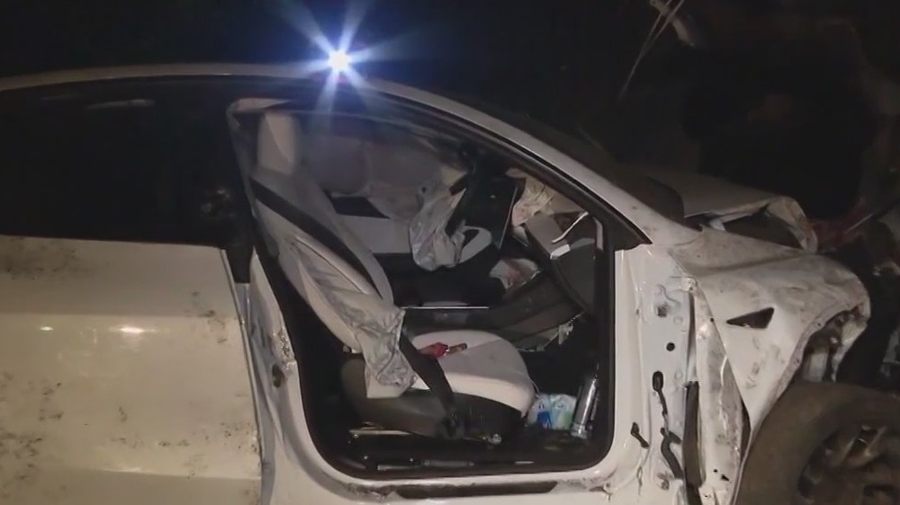 4 hurt after Tesla flies off 10 Freeway in LA