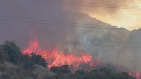 Multiple fires burning near Santa Clarita