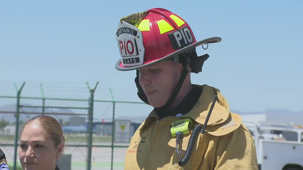 Officials provide update on deadly plane crash at Van Nuys Airport