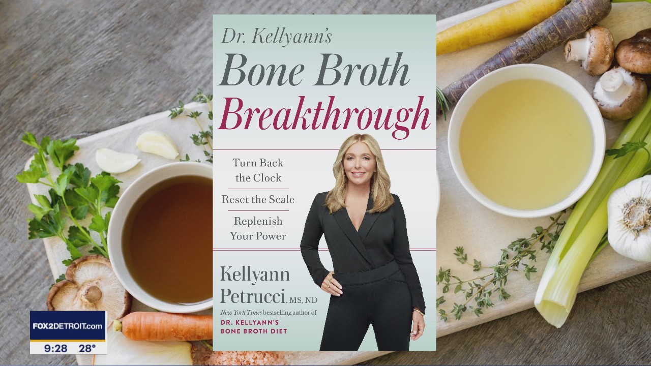 Dr. Kellyann Petrucci shares her healthy holiday parfait recipe