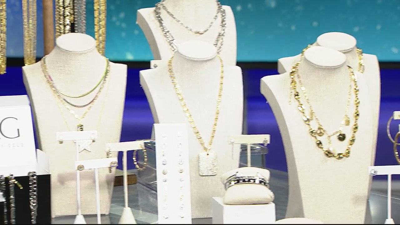 Jewelry Designer Ashley Gold Shows Off Linked Collection