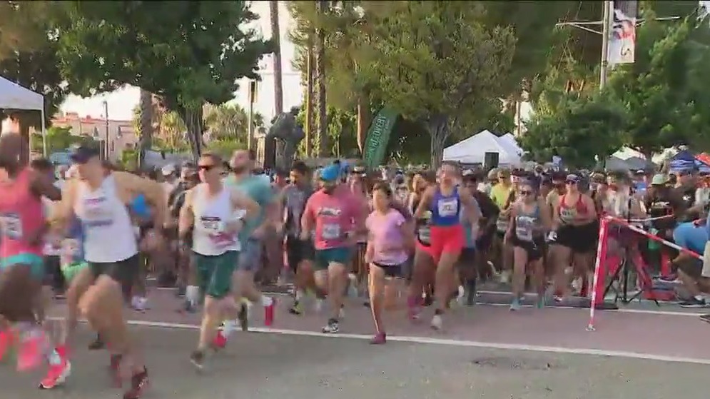 Runners participate in 'Conquer the Bridge' race in San Pedro