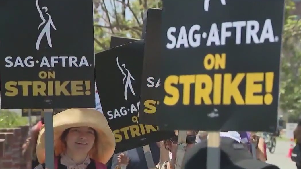 SAG seeks another strike authorization