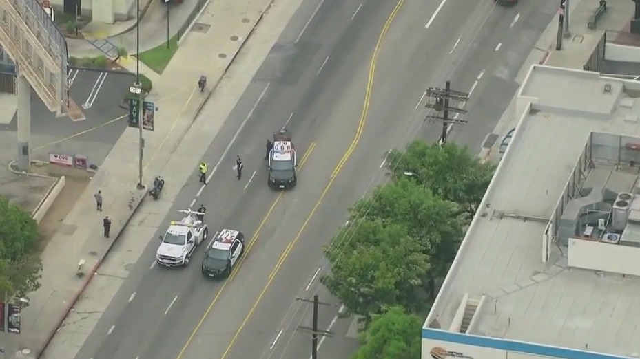 Off-duty deputy hurt in Echo Park crash