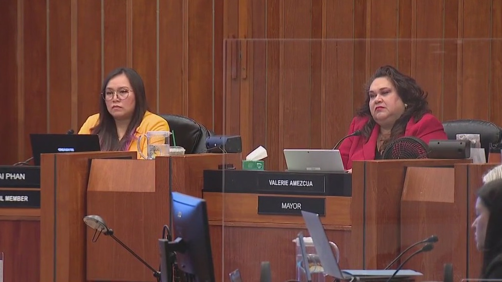 Santa Ana considers noncitizen voting