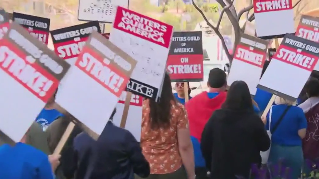 WGA reaches tentative agreement with studios