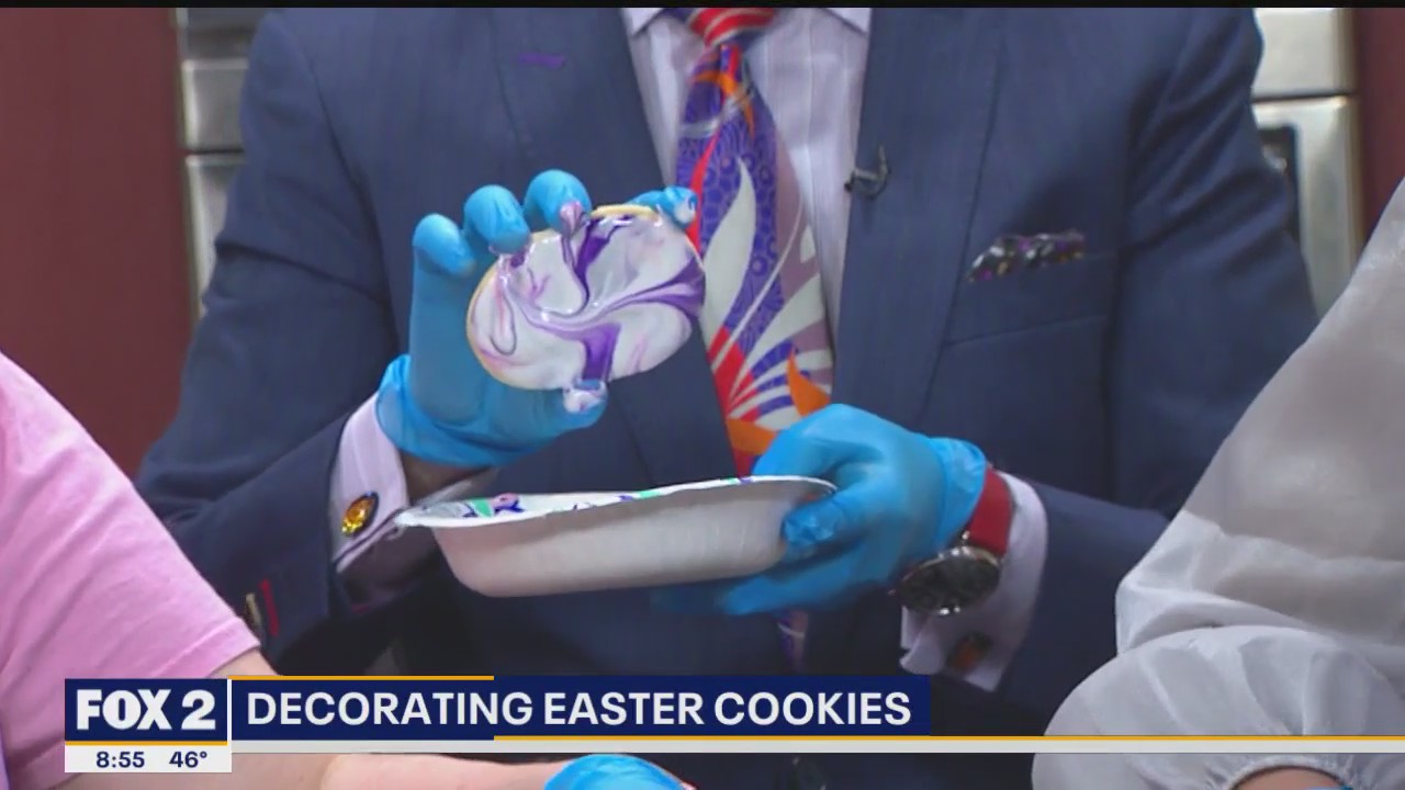 Decorating Easter cookies with A Serendipity Cakery & Ice Cream Shoppe