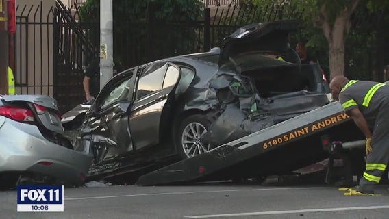 Kids hurt in South LA multiple-car wreck