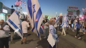 Pro-Israel demonstrators take to Encino streets