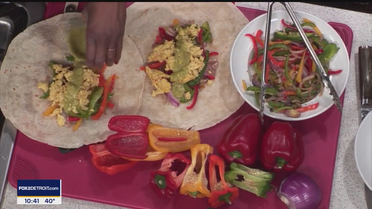Cooking with Que: meatless breakfast burritos