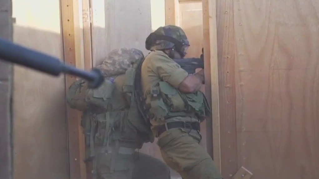 US sends military advisors to Israel