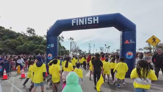 LAUSD students run '26th Mile'