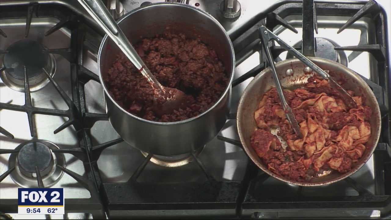 Cooking up Italian food with Dua Vino + The Bar of South Lyon