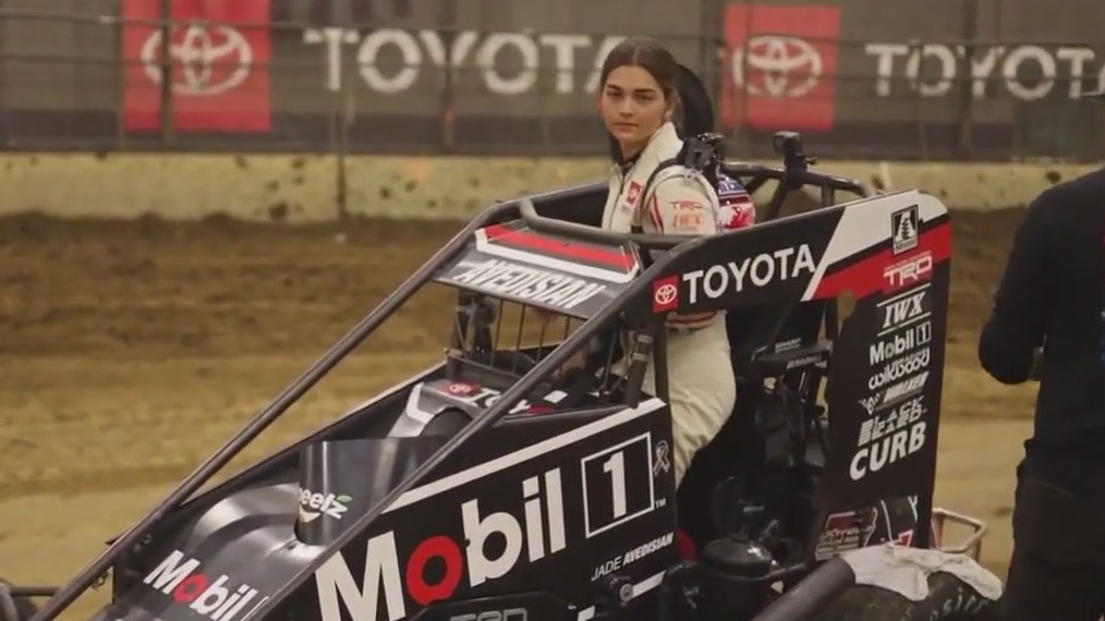 Teen inspires next generation of girls to race