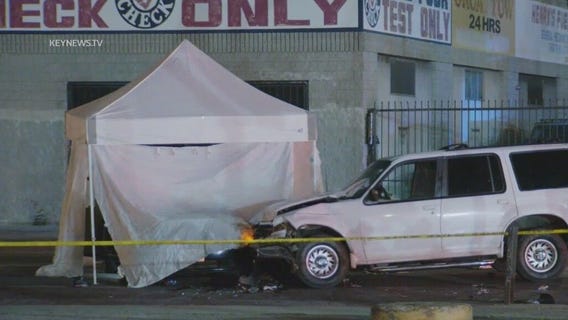 South LA crash leaves 1 dead, 2 injured