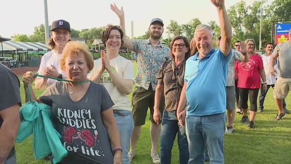 Living organ donors honored at Jimmy John's Field for second chance at life