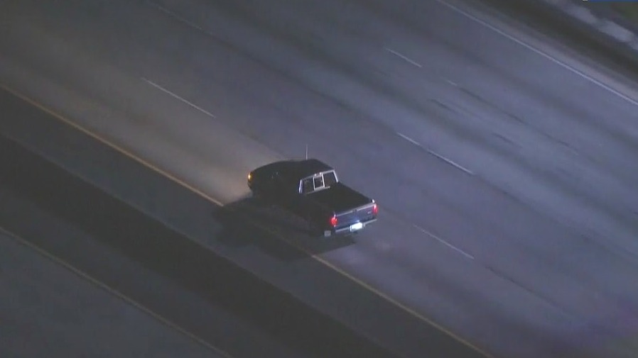 High-speed chase between LA, Orange counties