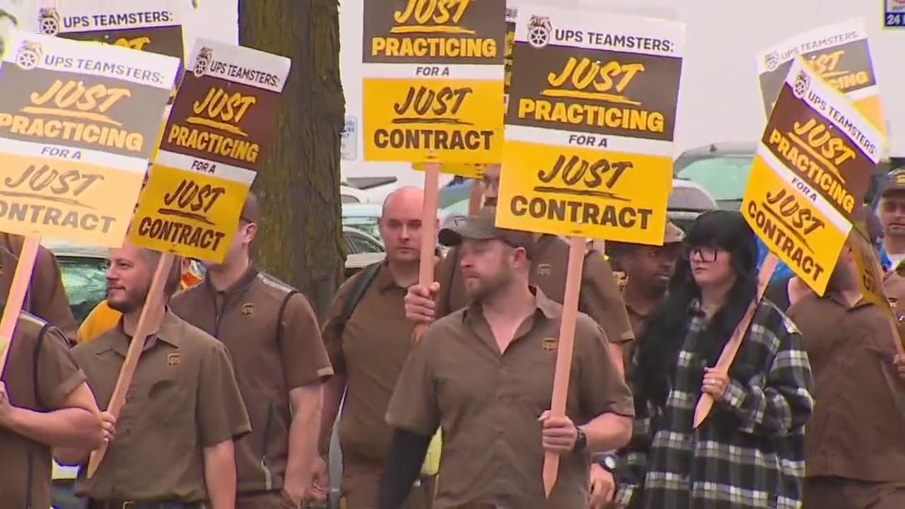 UPS worker strike averted with Teamster deal thanks to 'practice picketing' says analyst