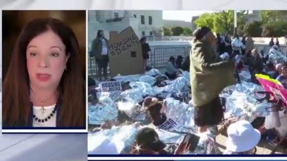 Supreme Court weighs ban on sleeping outdoors