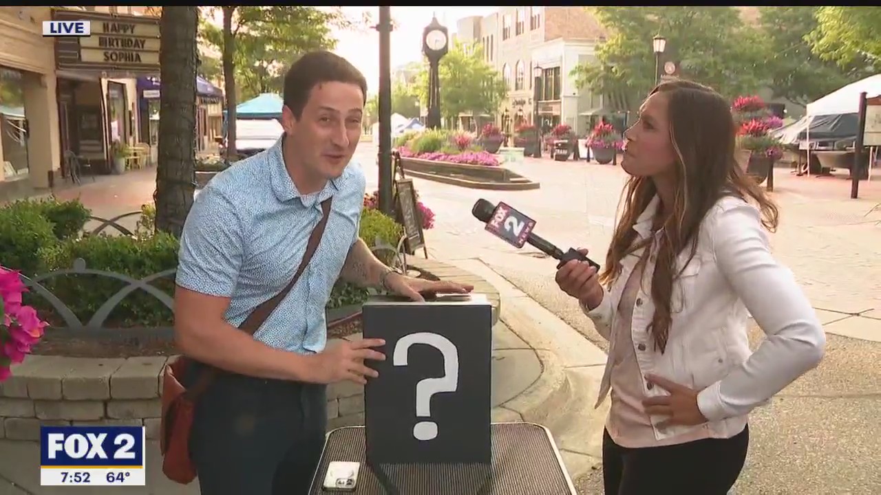 Pick a number Magician Anthony Grupido predicts Robin Murdoch's prize beverage