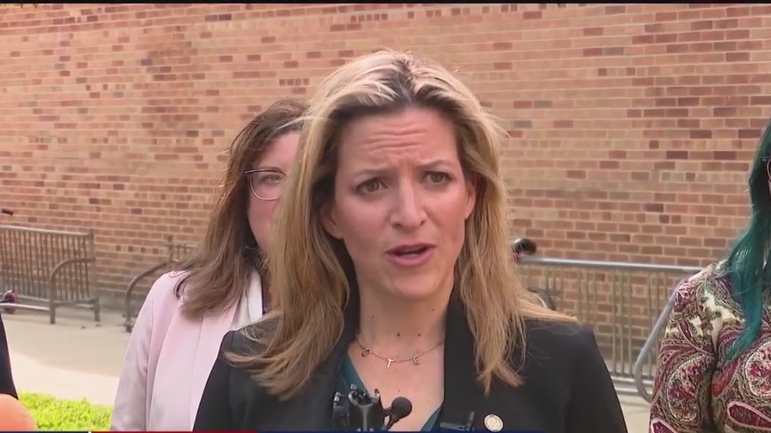 Michigan secretary of state weighing run for governor