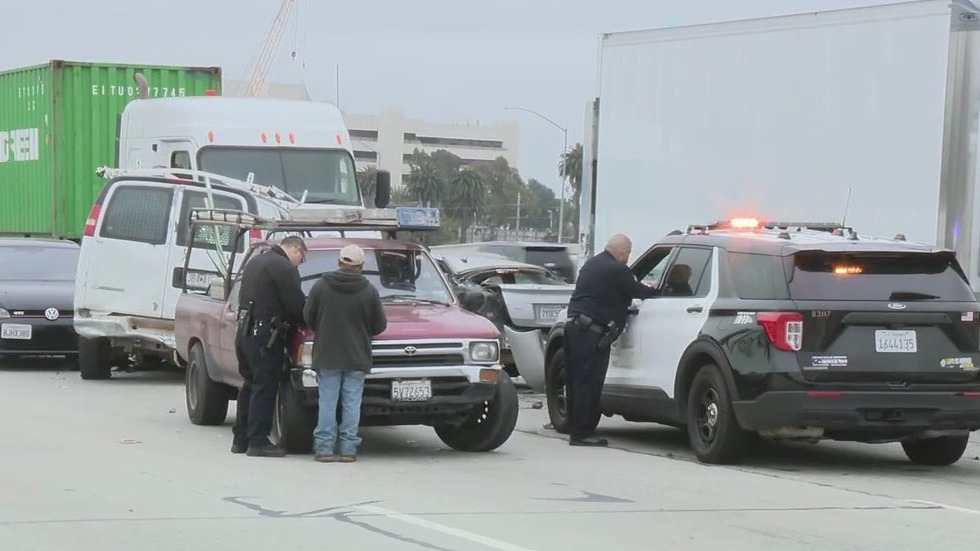 Wild pursuit ends in wrong-way crash | FOX 11 Los Angeles
