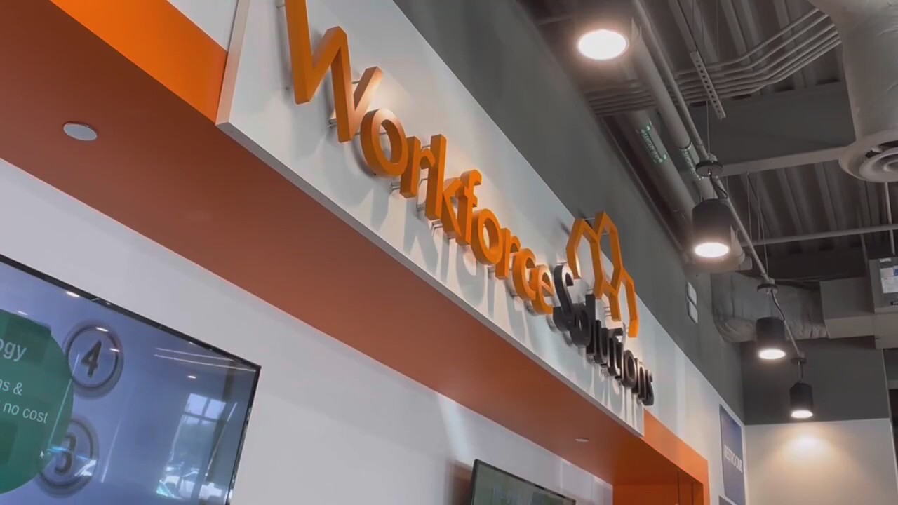 Agency offering free resume help