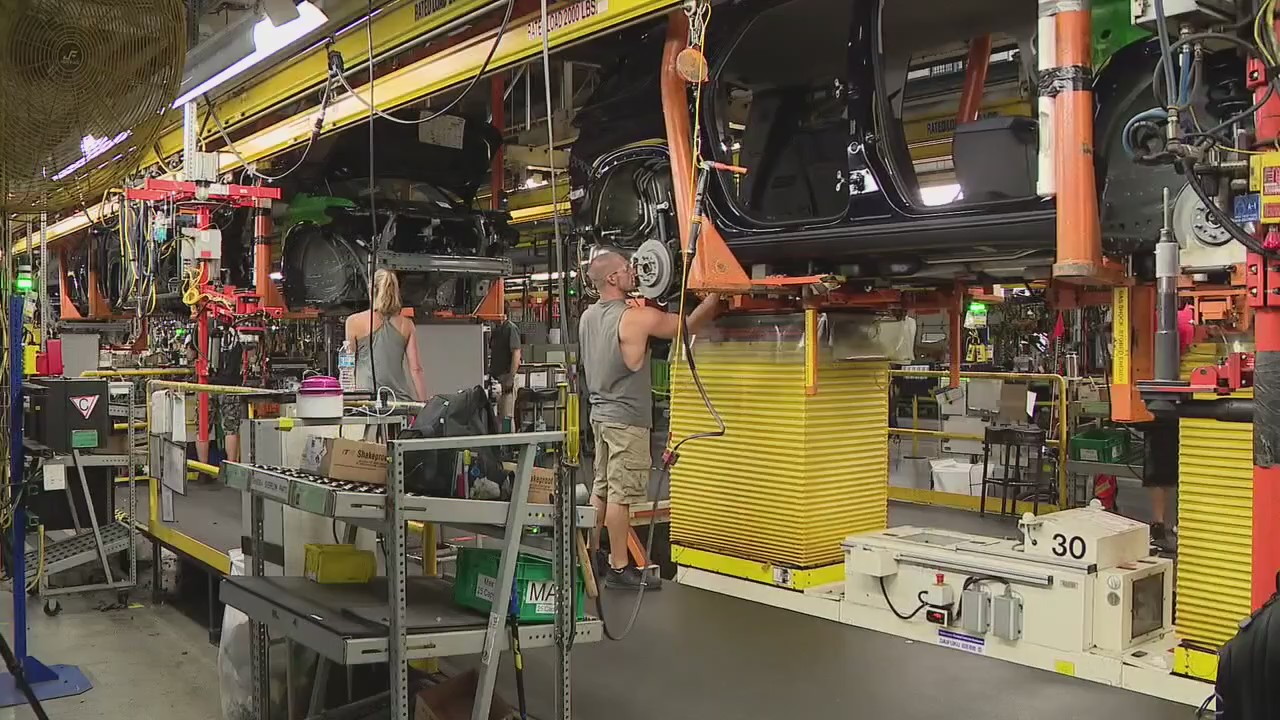 UAW edging towards strike as Thursday's deadline grows closer