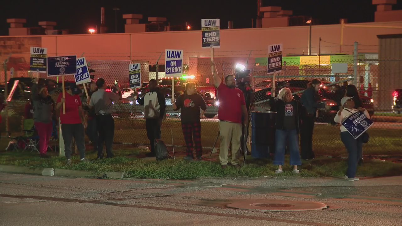 UAW workers strike against Ford, GM, Stellantis