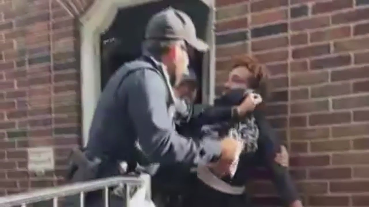 Detroit police investigating arrest on video where officers used force