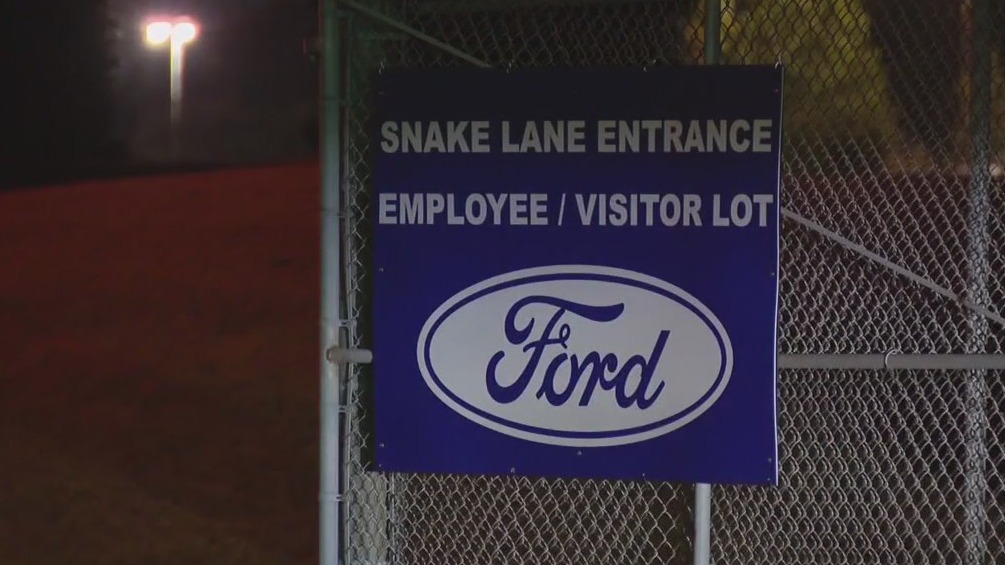 Canadian Ford workers may strike soon