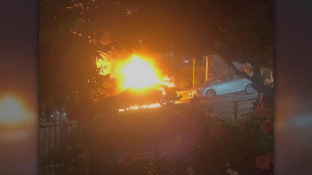 Half dozen cars on fire in LA's Chinadown