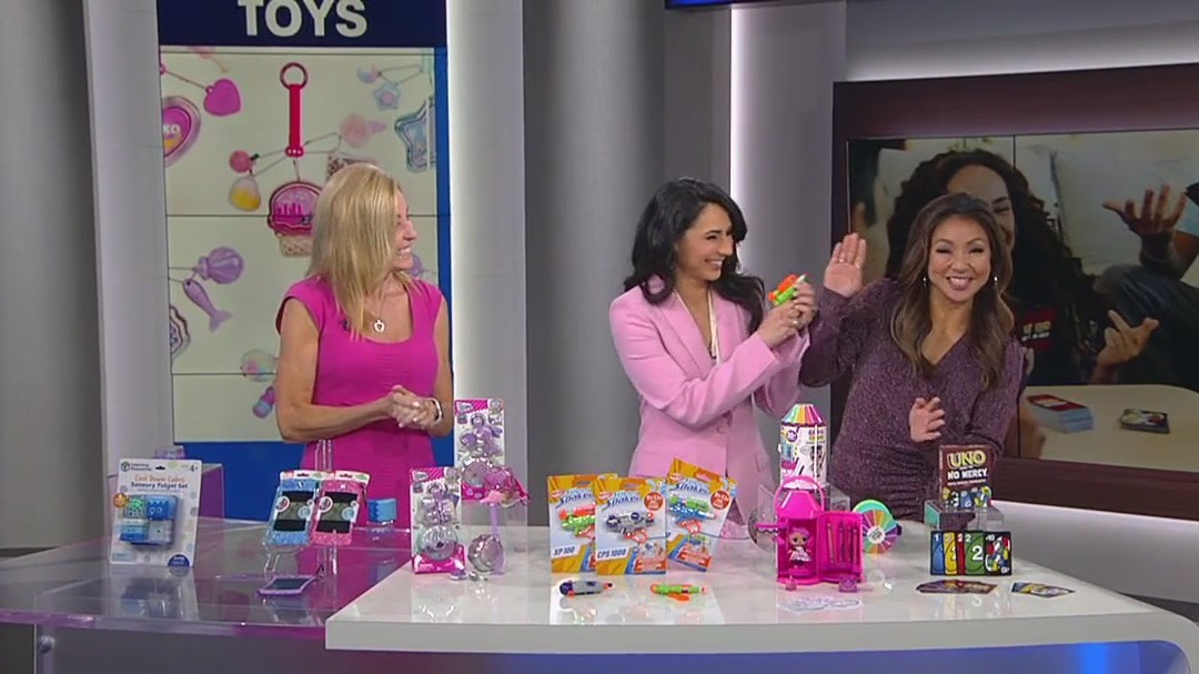 Summer travel toys with the The Toy Insider