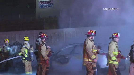 2 left dead in fiery crash on 405 Freeway