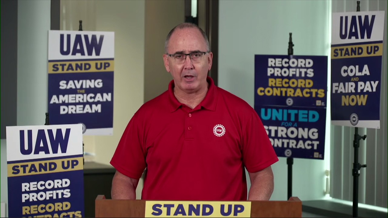 UAW sends 7,000 more GM and Ford workers on strike