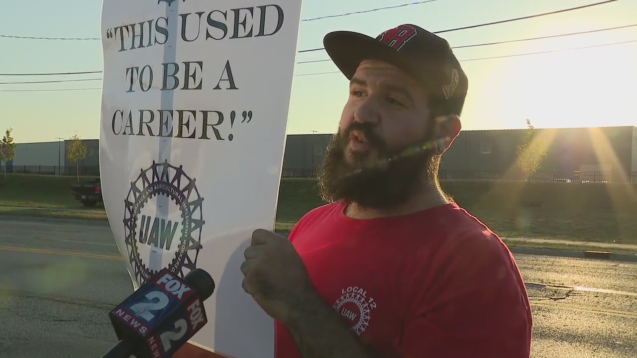 More than 200 workers laid off at GM Toledo plant amid strike