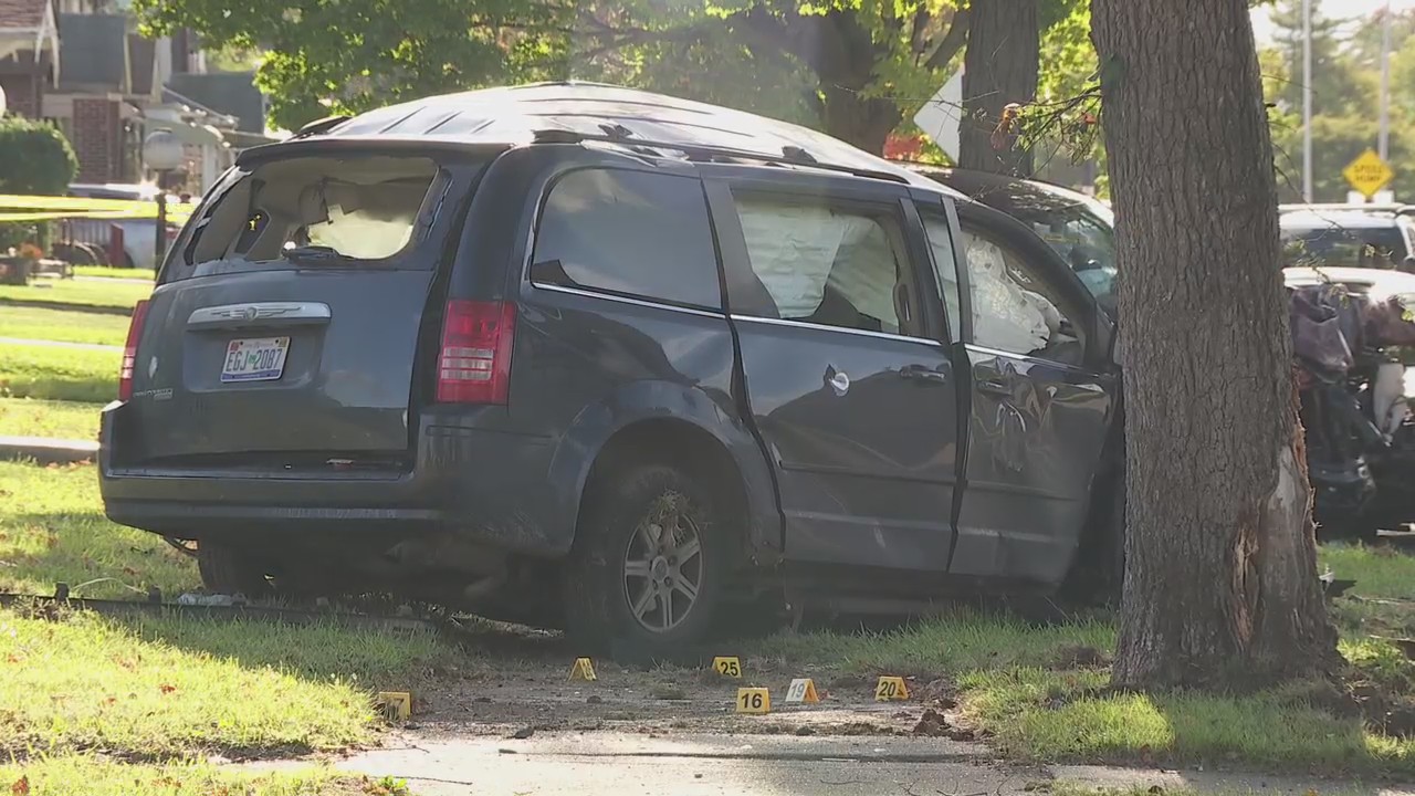 Two different crashes and a shoot-out leaves pair of victims dead in Detroit